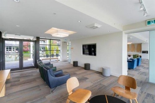 111-3606 Aldercrest Drive, North Vancouver, BC 