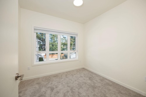 8-6929 Balmoral Street, Burnaby, BC 