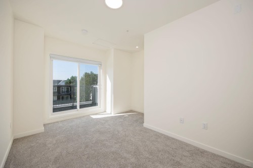 8-6929 Balmoral Street, Burnaby, BC 