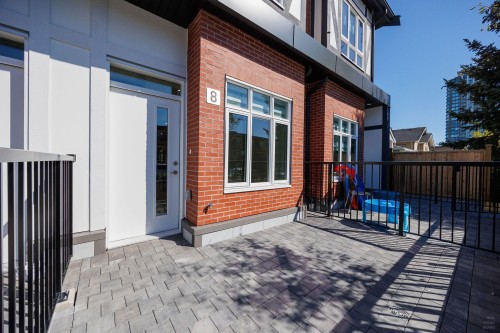 8-6929 Balmoral Street, Burnaby, BC 