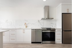 2506-233 Robson Street  Vancouver, BC V6B 0E8