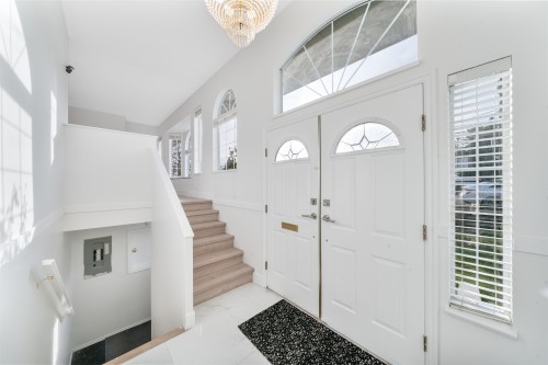 5811 Sprott Street, Burnaby, BC 