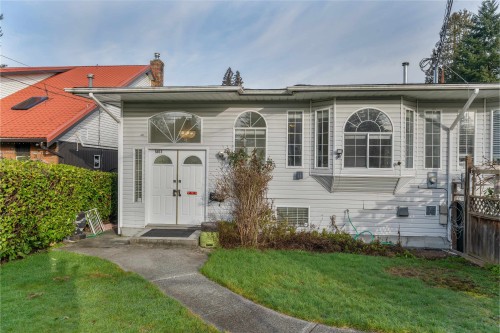 5811 Sprott Street, Burnaby, BC 