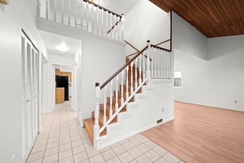 1140 Lansdowne Drive, Coquitlam, BC 