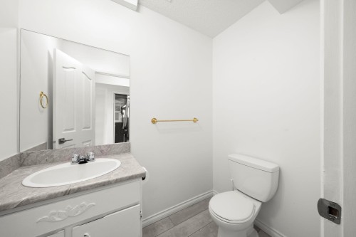 1140 Lansdowne Drive, Coquitlam, BC 