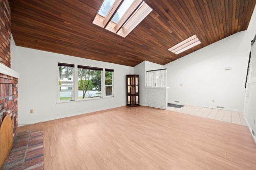 1140 Lansdowne Drive, Coquitlam, BC 