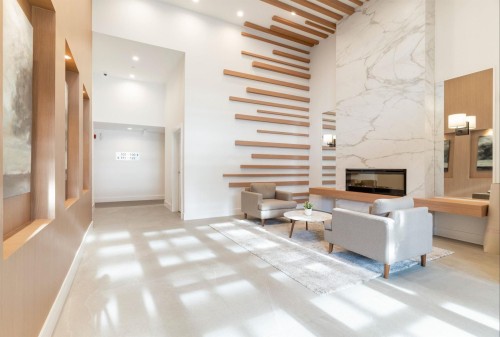 322-7133 14Th Avenue, Burnaby, BC 