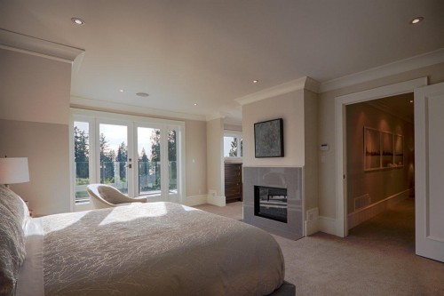 2920 Mathers Avenue, West Vancouver, BC 