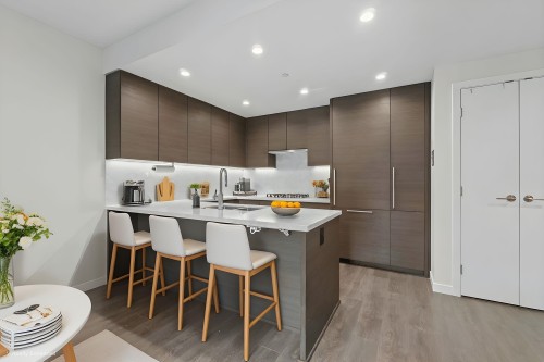 405-305 Morrissey Road, Port Moody, BC 