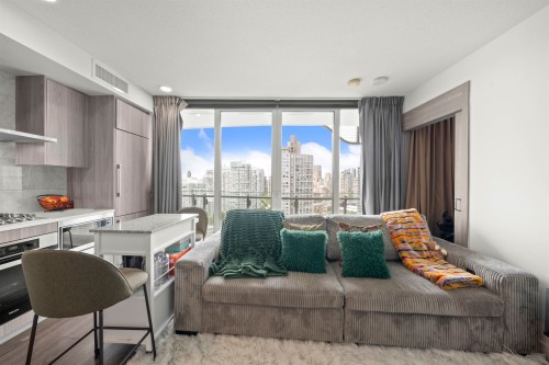 2304-89 Nelson Street, Vancouver, BC 