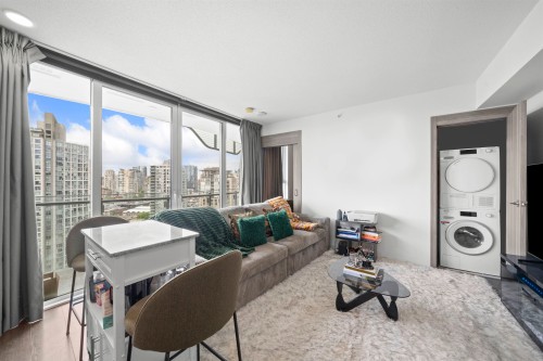 2304-89 Nelson Street, Vancouver, BC 