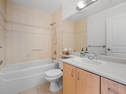 801-120 16Th Street W, North Vancouver, BC 