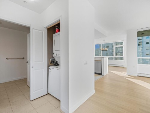 801-120 16Th Street W, North Vancouver, BC 