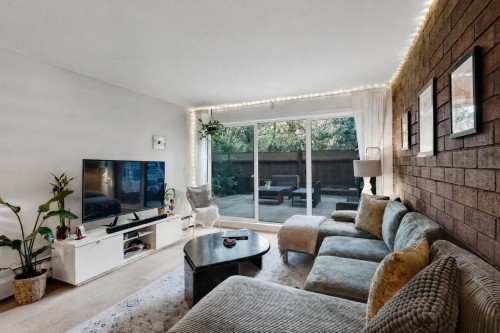 110-330 7Th Avenue E, Vancouver, BC 