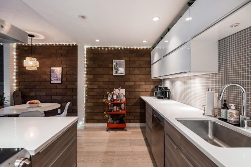 110-330 7Th Avenue E, Vancouver, BC 