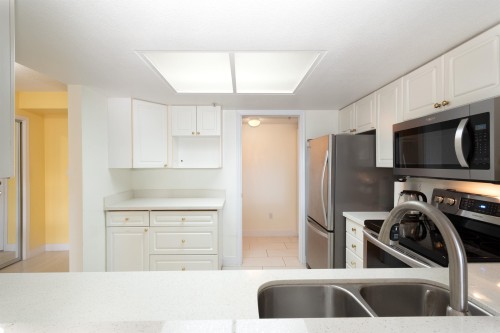 309-220 Newport Drive, Port Moody, BC 