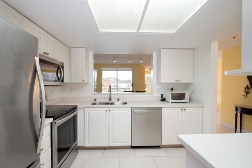 309-220 Newport Drive, Port Moody, BC 