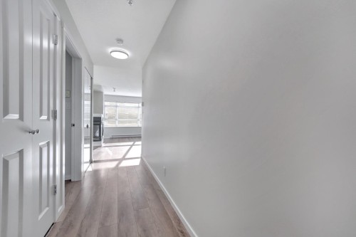 101-3142 St Johns Street, Port Moody, BC 