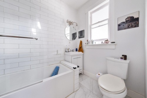 720 30Th Avenue E, Vancouver, BC 