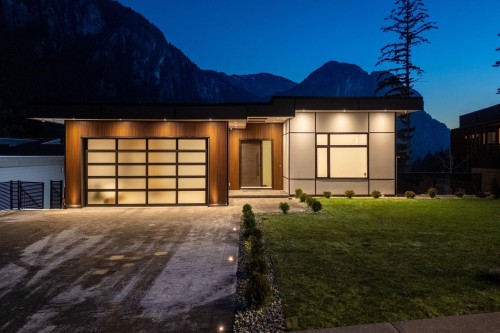 2216 Windsail Place, Squamish, BC 