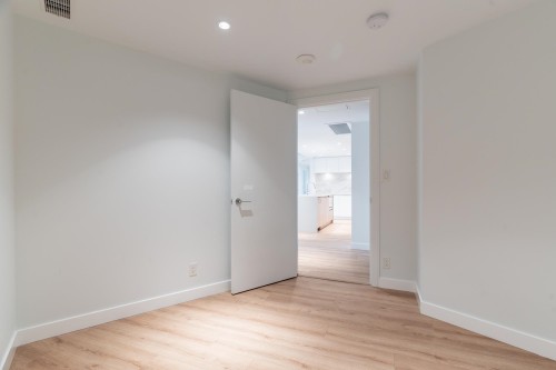 401-1500 Fern Street, North Vancouver, BC 