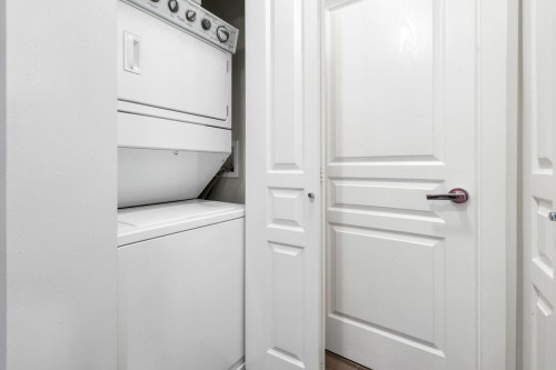 117-9311 Alexandra Road, Richmond, BC 