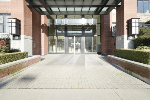 117-9311 Alexandra Road, Richmond, BC 