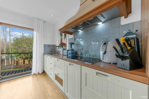 3793 22Nd Avenue W, Vancouver, BC 