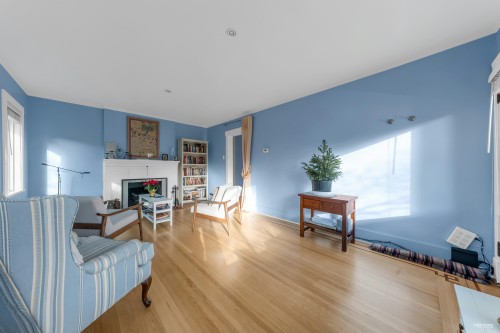 3793 22Nd Avenue W, Vancouver, BC 