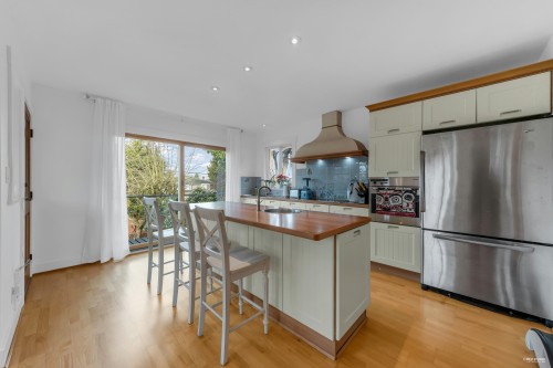 3793 22Nd Avenue W, Vancouver, BC 