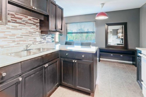 201-22722 Lougheed Highway, Maple Ridge, BC 