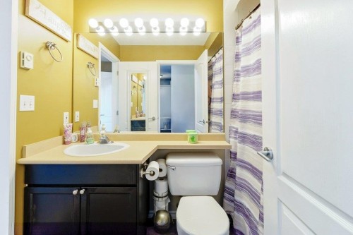 201-22722 Lougheed Highway, Maple Ridge, BC 