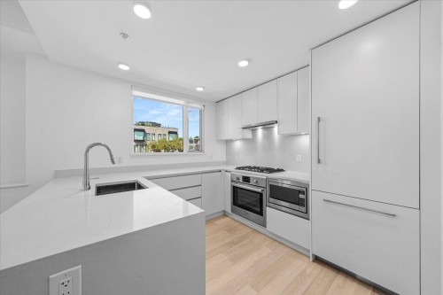 4110 Columbia Street, Vancouver, BC 