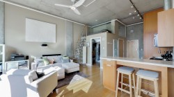 304-495 6th Avenue W Vancouver, BC V5Y 1L3