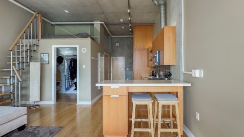 304-495 6Th Avenue W, Vancouver, BC 