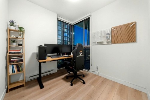 1805-928 Richards Street, Vancouver, BC 