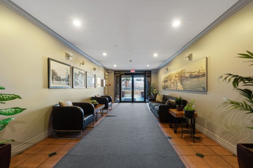 414-332 Lonsdale Avenue, North Vancouver, BC 