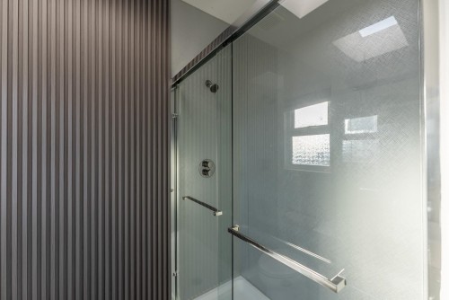 6586 Nanaimo Street, Vancouver, BC 