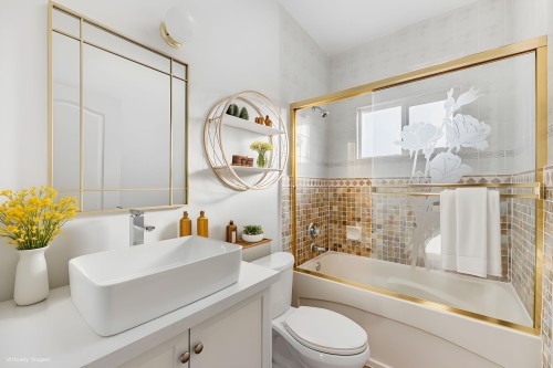 6586 Nanaimo Street, Vancouver, BC 