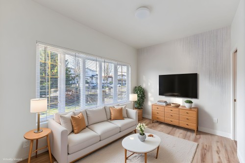 6586 Nanaimo Street, Vancouver, BC 