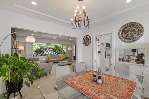 869 Clements Avenue, North Vancouver, BC 