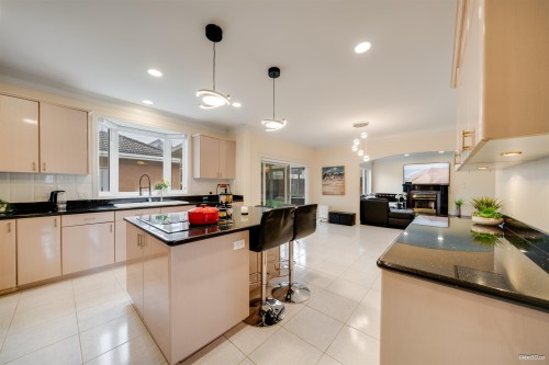 10320 Scotsdale Avenue, Richmond, BC 