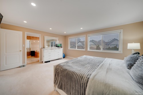 10320 Scotsdale Avenue, Richmond, BC 