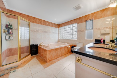 10320 Scotsdale Avenue, Richmond, BC 