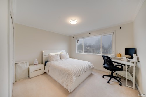 10320 Scotsdale Avenue, Richmond, BC 