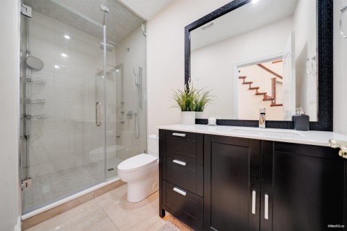 10320 Scotsdale Avenue, Richmond, BC 