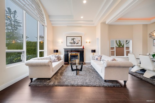 10320 Scotsdale Avenue, Richmond, BC 