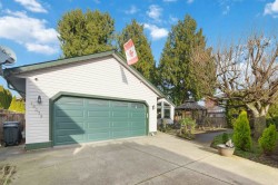 19379 Cusick Crescent  Pitt Meadows, BC V3Y 2M9