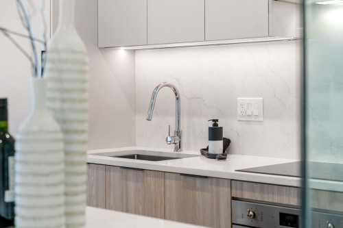 111-7161 17Th Avenue, Burnaby, BC 