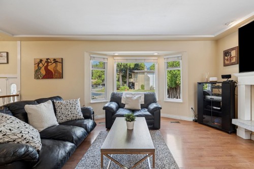 1068 Spruce Street, Port Coquitlam, BC 